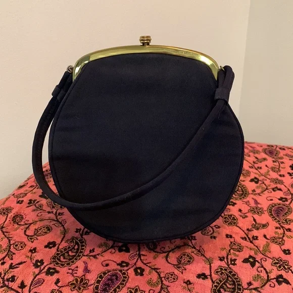 Vintage Elegant Handbag in Midnight Blue - Picture 1 of 15